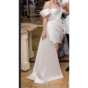 Elegant White Satin Corset Off-the-Shoulder Asymmetrical Draped Gown
